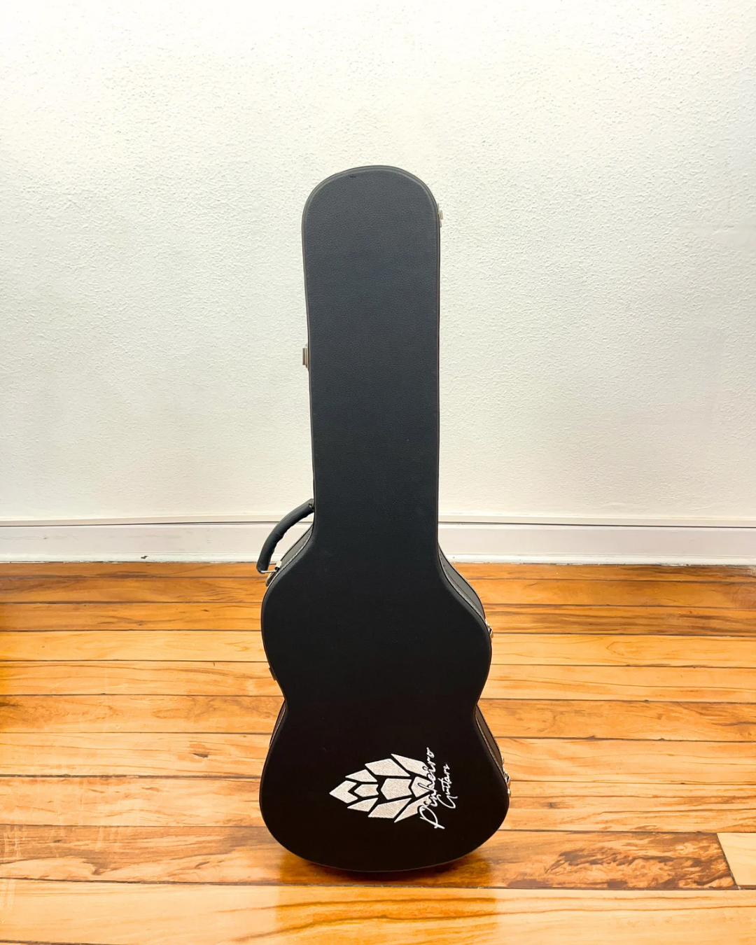 Guitarra Modelo Les Paul Jr - Pinheiro Guitars