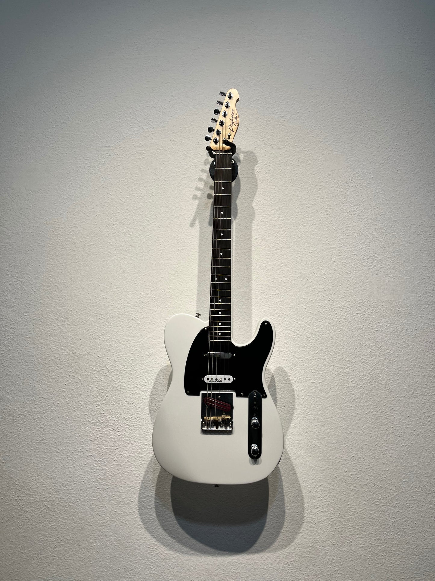 Guitarra Nashville Tele Pearl White Pinheiro Guitars - Semi Nova Revisada