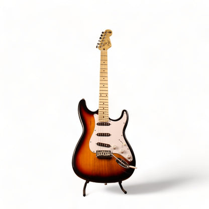 Guitarra Strato Eco 58 Sunburst Pinheiro Guitars