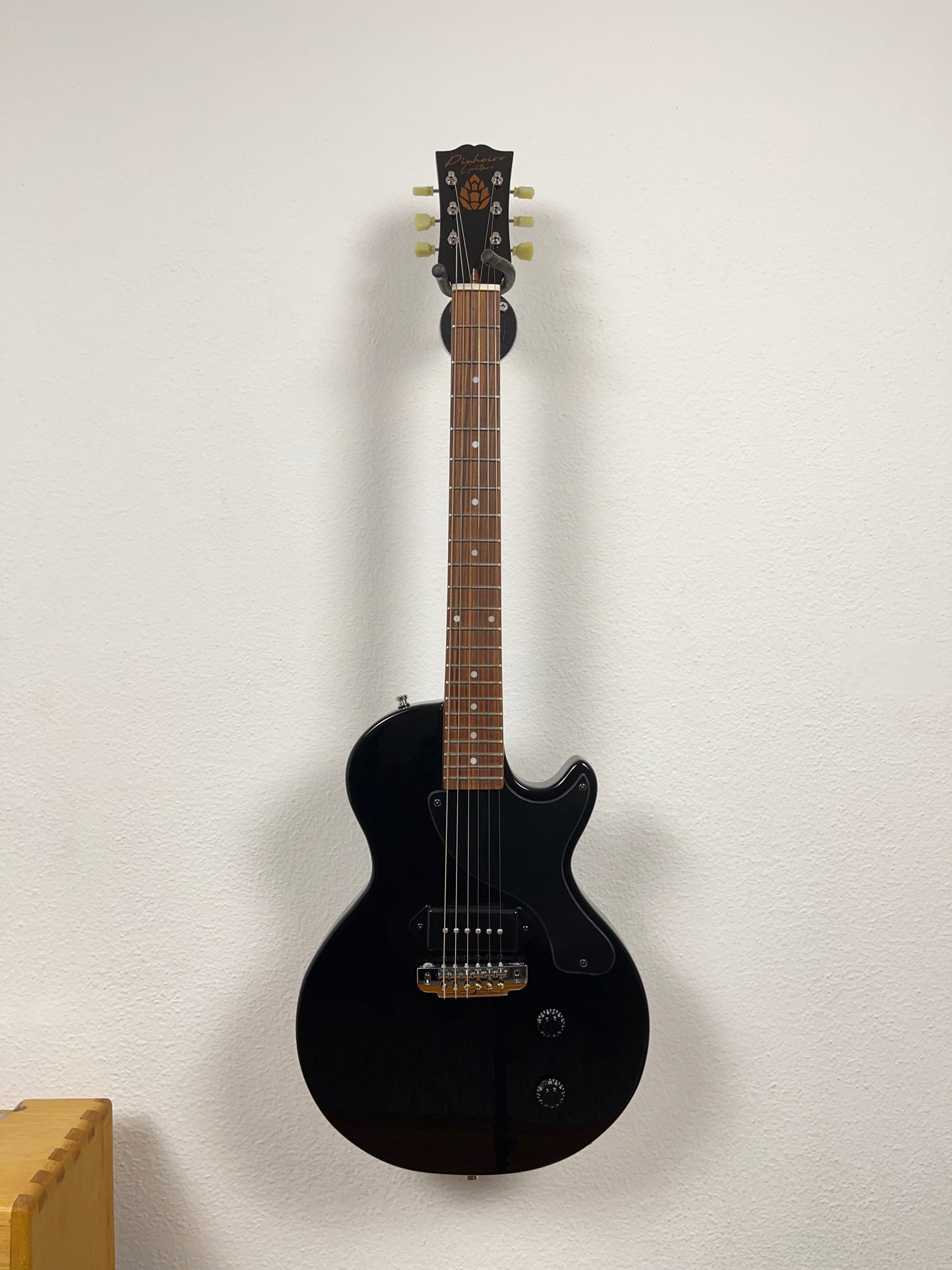 Guitarra Modelo Les Paul Jr - Pinheiro Guitars