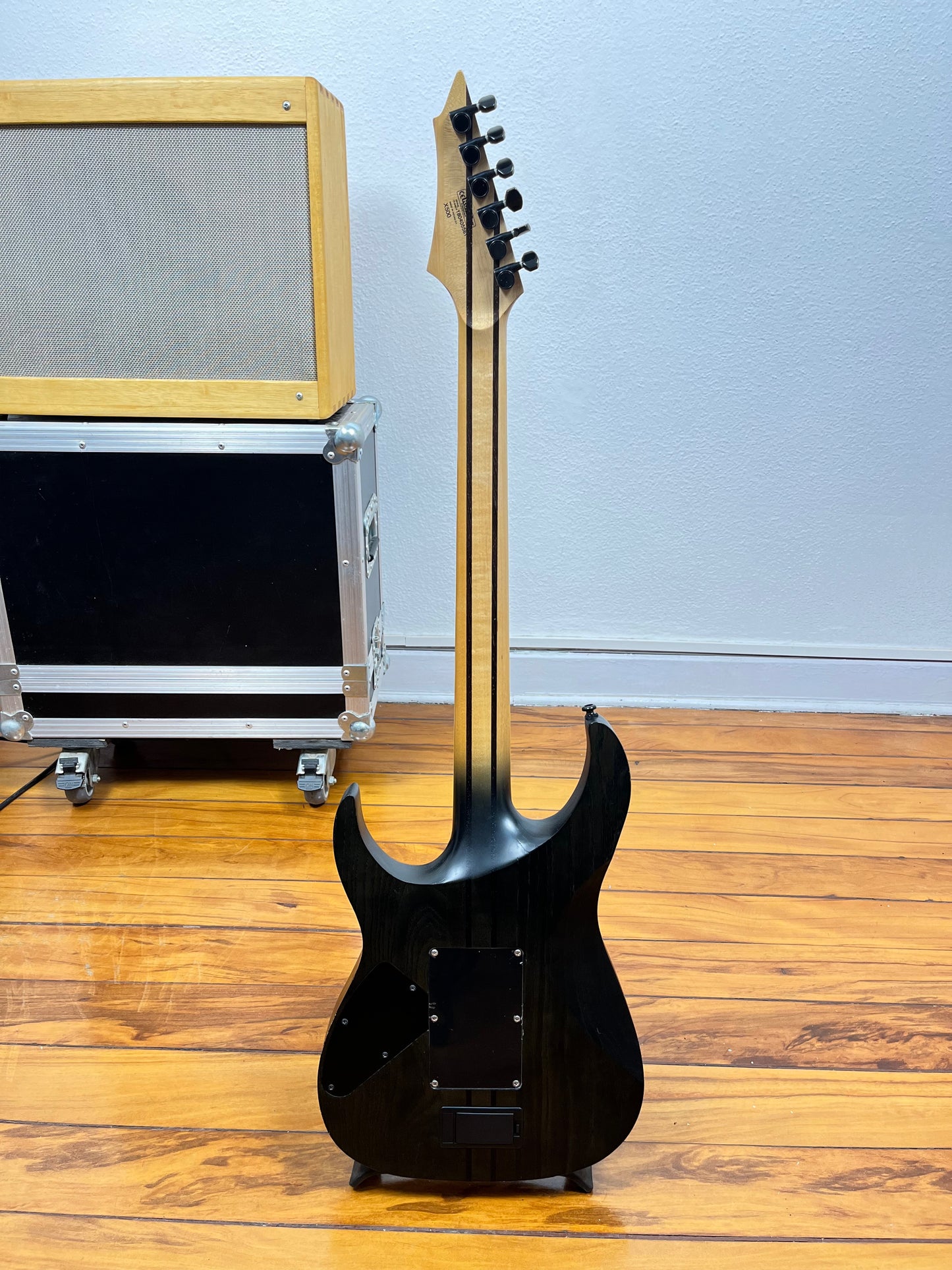 Guitarra Cort X500 Open Pore Trans Grey Floyd Rose EMG Neck Through - Semi Nova Revisada