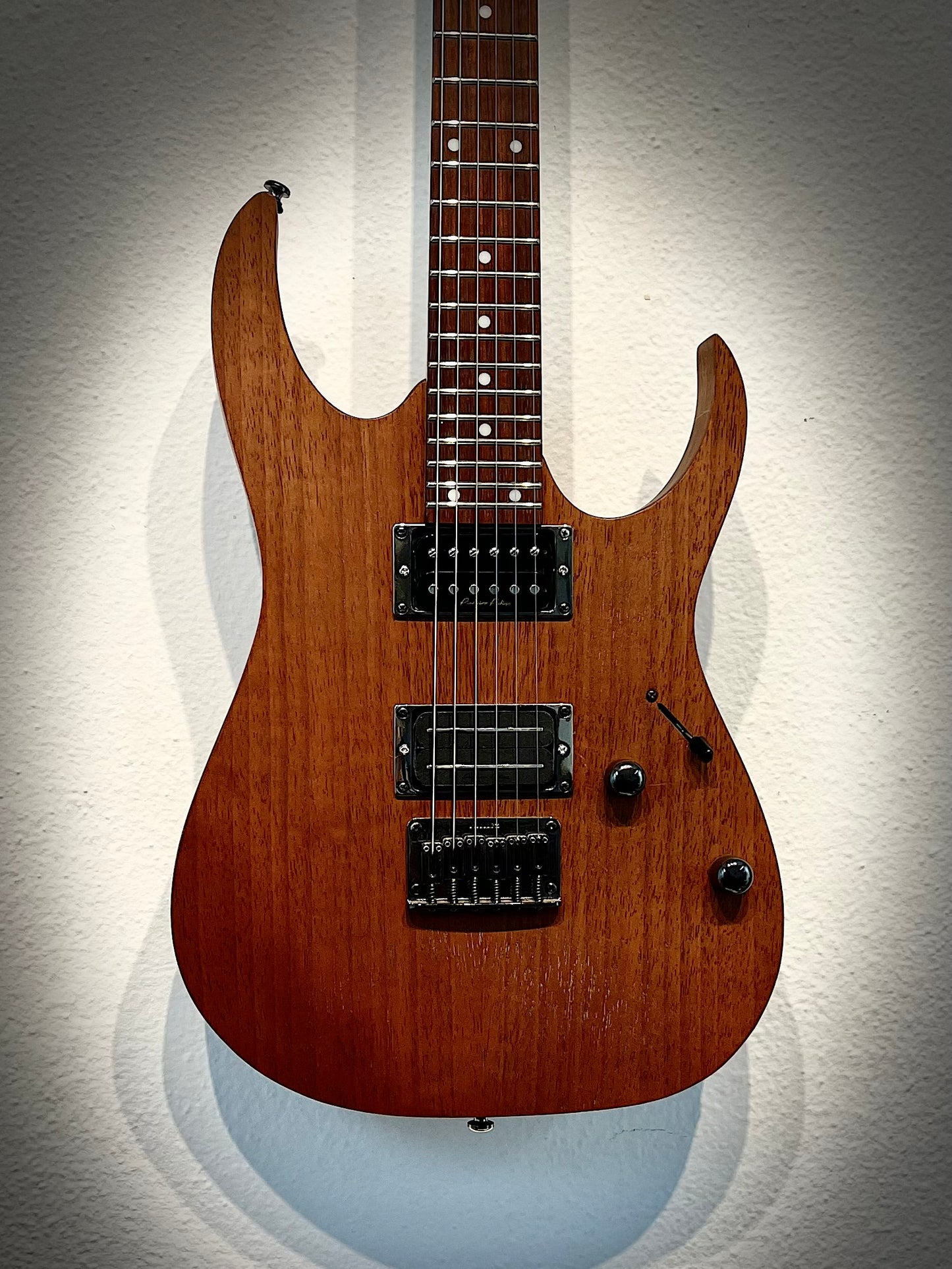 Ibanez RG421 1P-05 com Captadores Pinheiro Pickups Custom Shop – Nuno Bettencourt