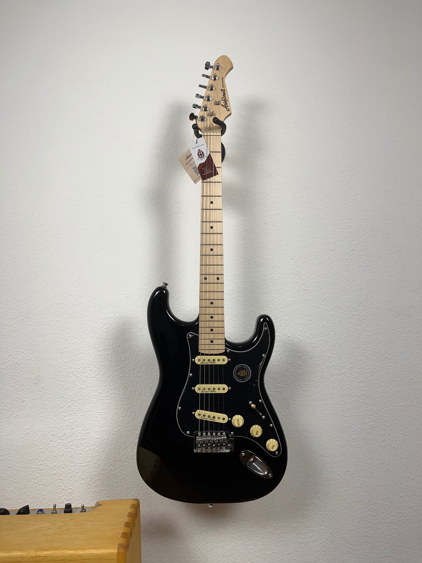 Guitarra Strato Aria Pró + Pinheiro Pickups David Gilmour