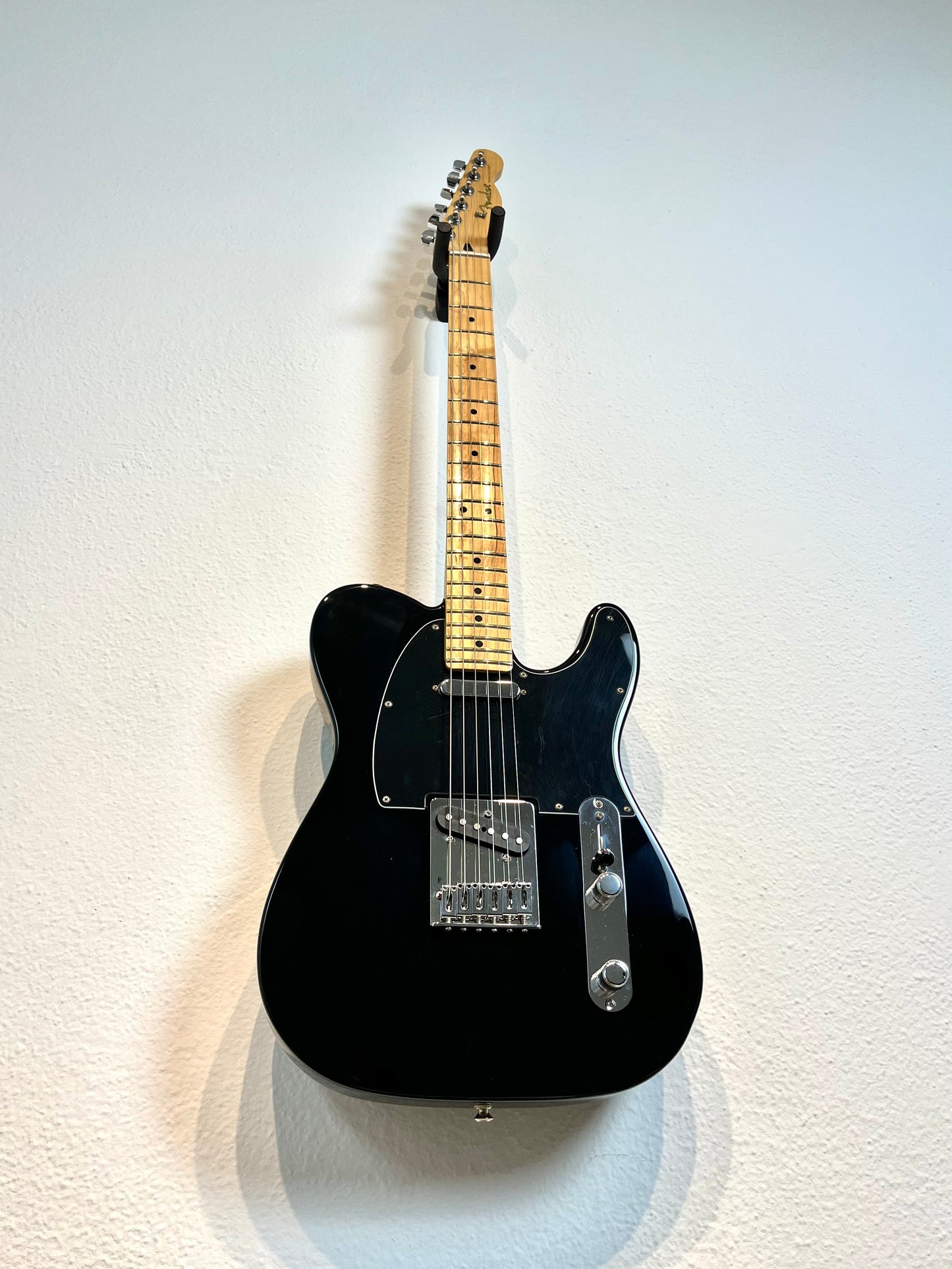 Guitarra Fender Player Telecaster – Black, Maple Fingerboard