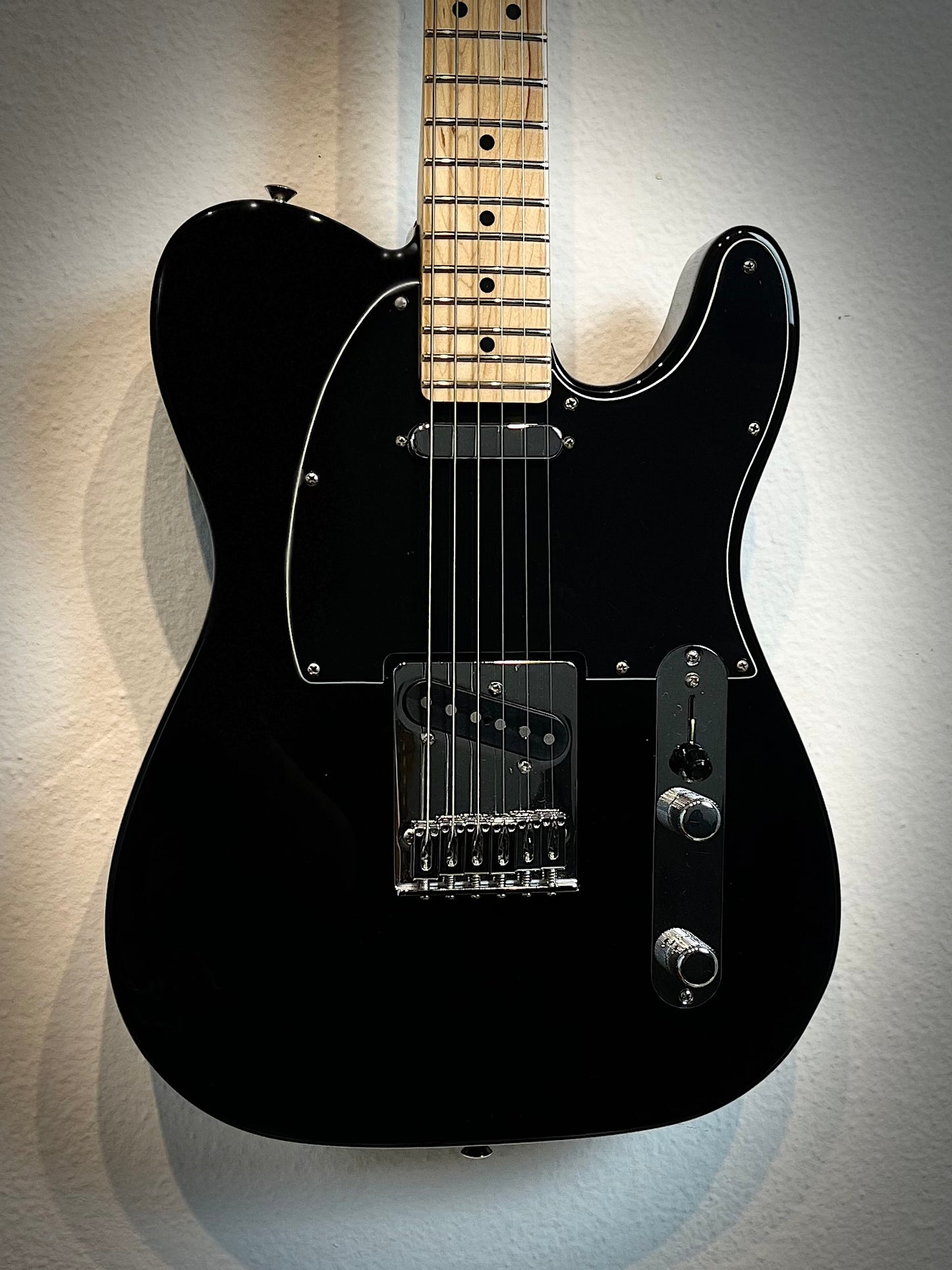 Guitarra Fender Player Telecaster – Black, Maple Fingerboard