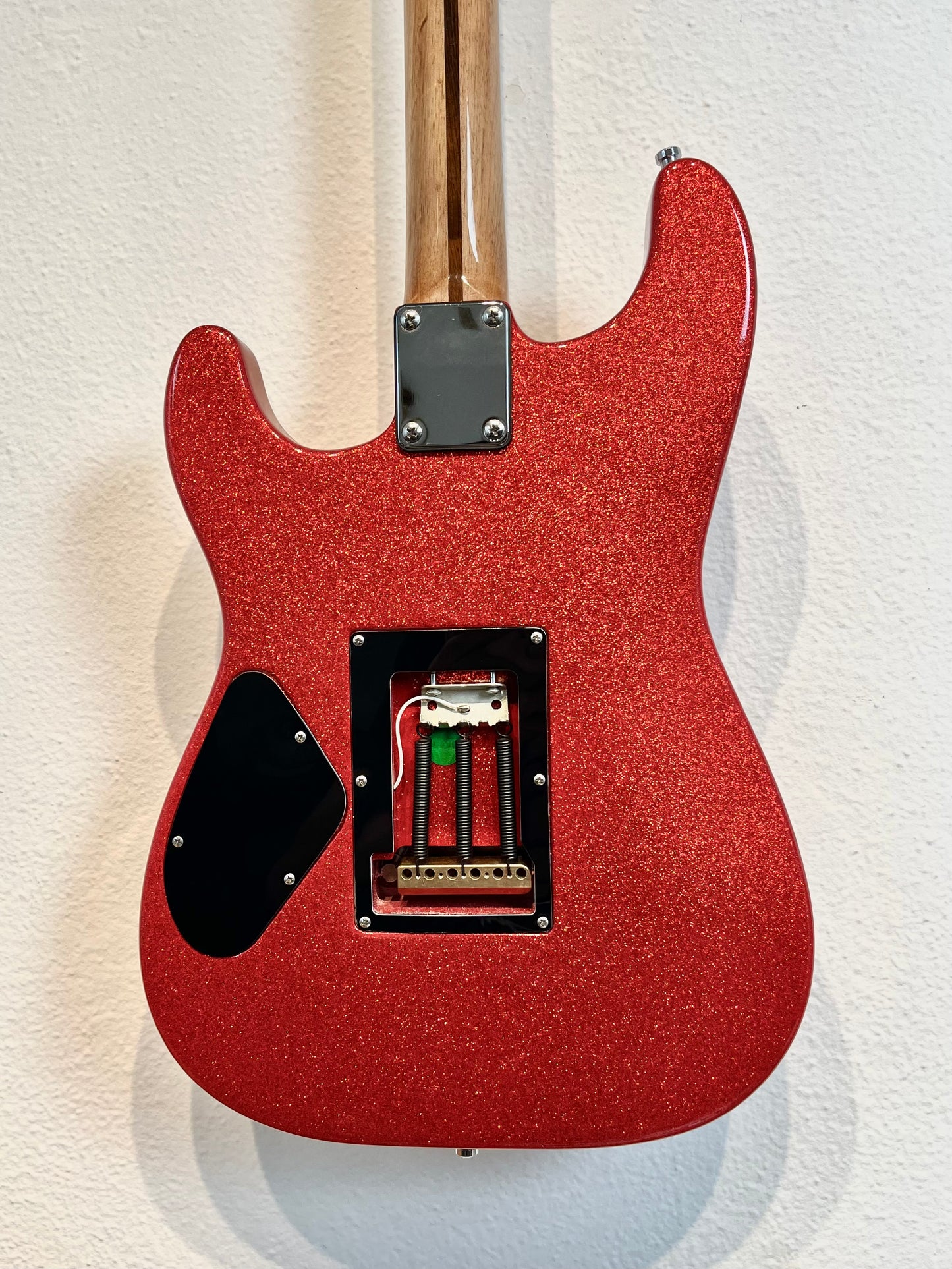 Guitarra Super Strato Glam Red Sparkle HH Split Custom - Pinheiro Guitars