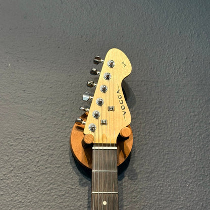 Guitarra Vogga Stratocaster Sunburst + Blues Trio Pinheiro Pickups