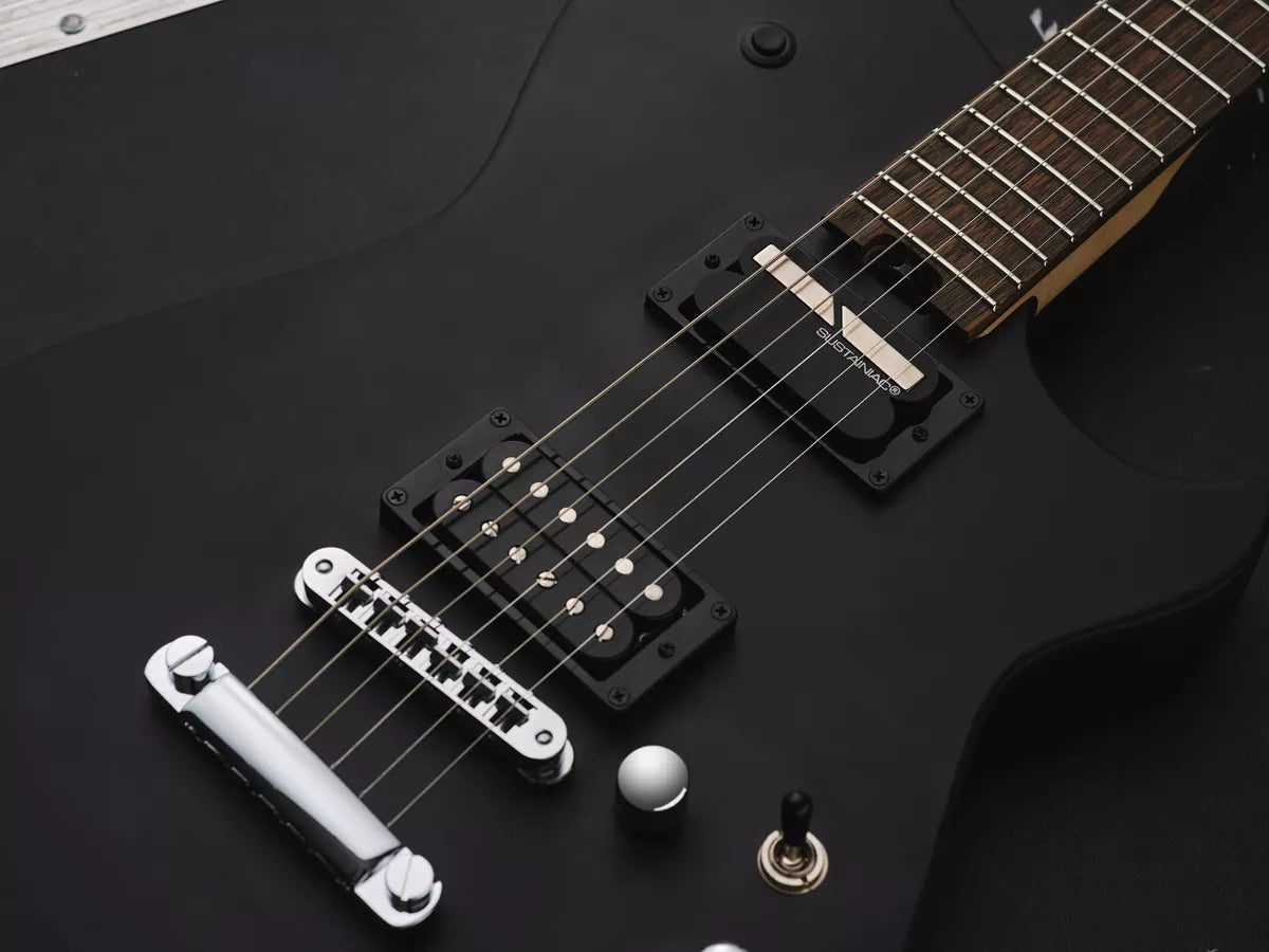 Guitarra Cort MBM-2 Sustainiac Satin Black Matt Bellamy
