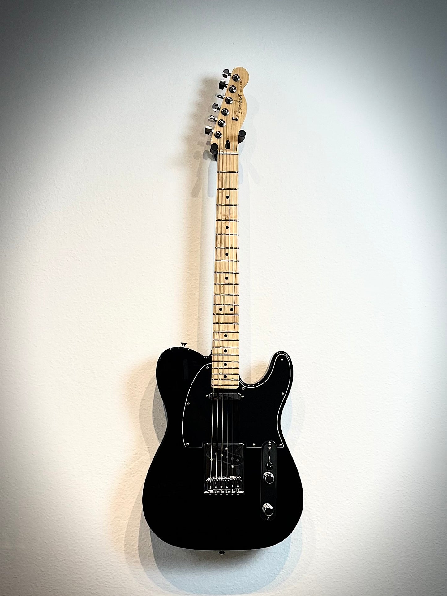 Guitarra Fender Player Telecaster – Black, Maple Fingerboard
