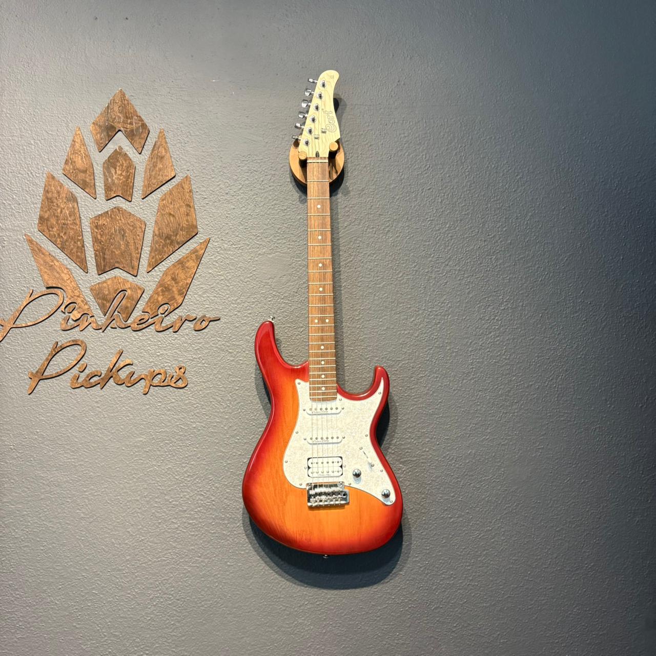 Guitarra Cort G250 TAB + HSS Noiseless Pinheiro Pickups