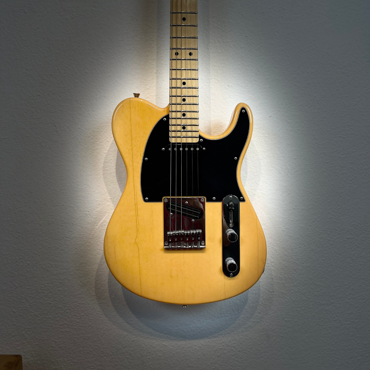 Guitarra Tagima T-910 + Captadores Sergio Rosar